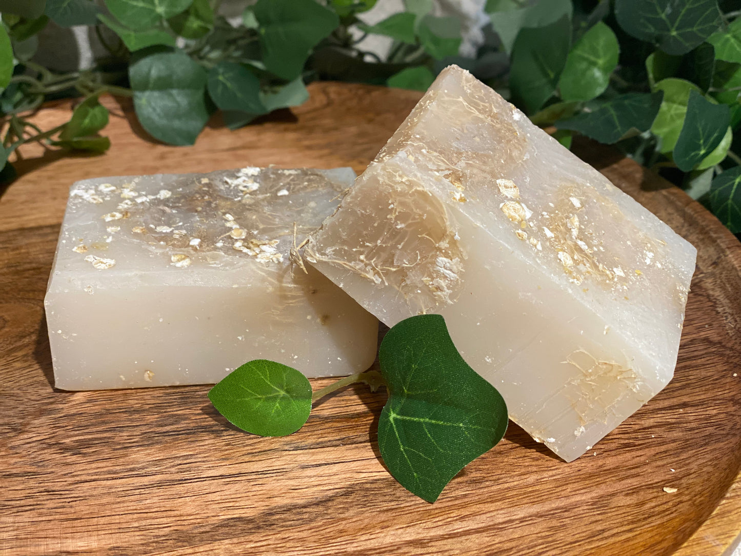 OATMEAL MILK AND HONEY LOOFAH BAR SOAP