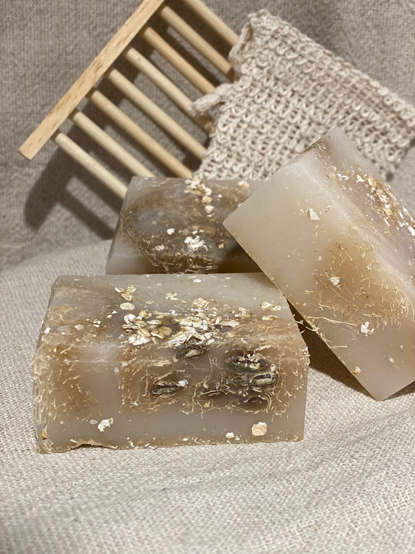OATMEAL MILK AND HONEY LOOFAH BAR SOAP